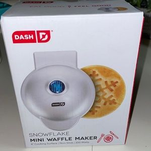 Dash mini waffle maker